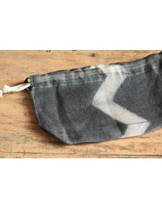 Kinchaku grey chevron 2