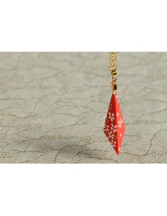 Collana origami a forma di scaccia spiriti 2