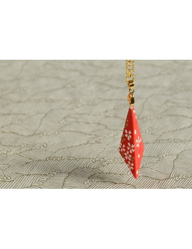Collana origami a forma di scaccia spiriti