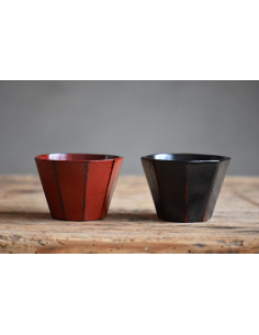 Tazze laccate per sake